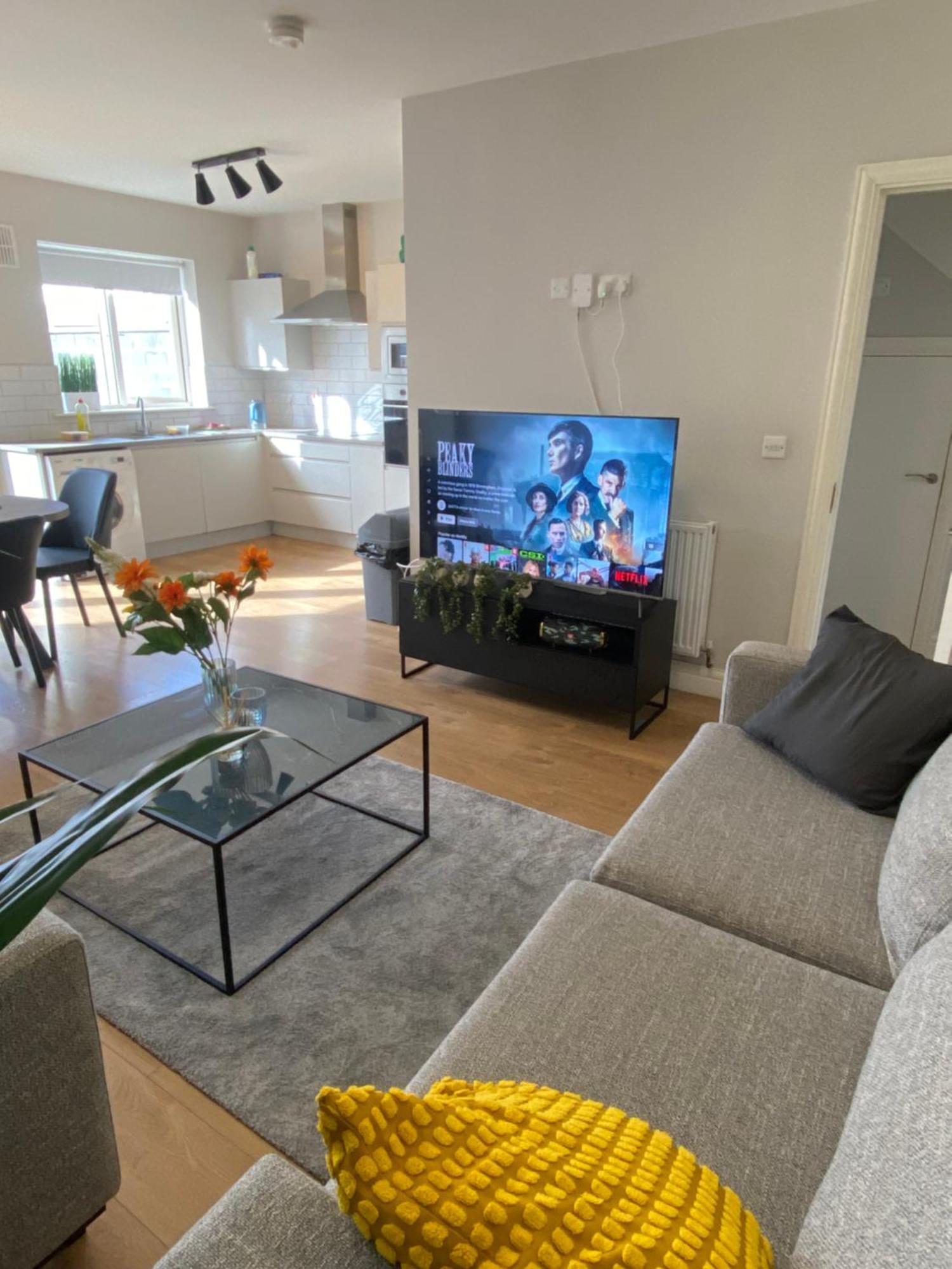 Extra Large Room In New House At Citywest دبلن المظهر الخارجي الصورة